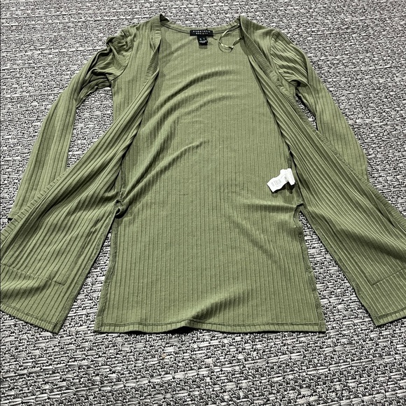 Streetwear Society | Long Olive Green Cardigan - Picture 4 of 9